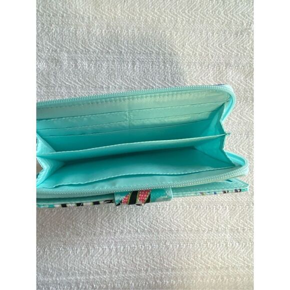Vera Bradley Turnlock Wallet - Antilles Treasures - Picture 5 of 6